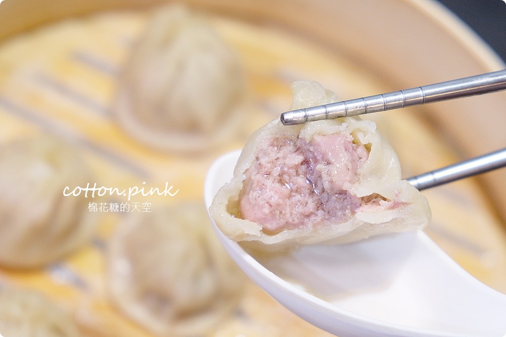 台中小籠湯包推薦|皇宸饌滿滿蟹黃小籠湯包海味爆炸超好吃（原皇盛祥）