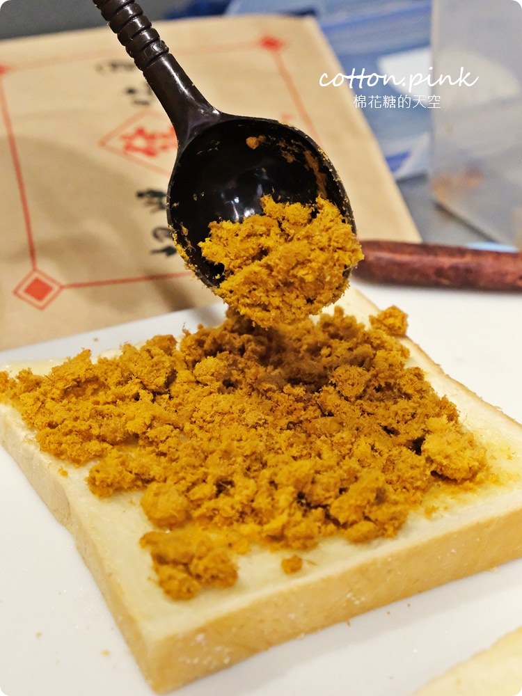 逢甲夜市特長就是這一杯啦！最新進發家古早味飲料尬吐司最對味