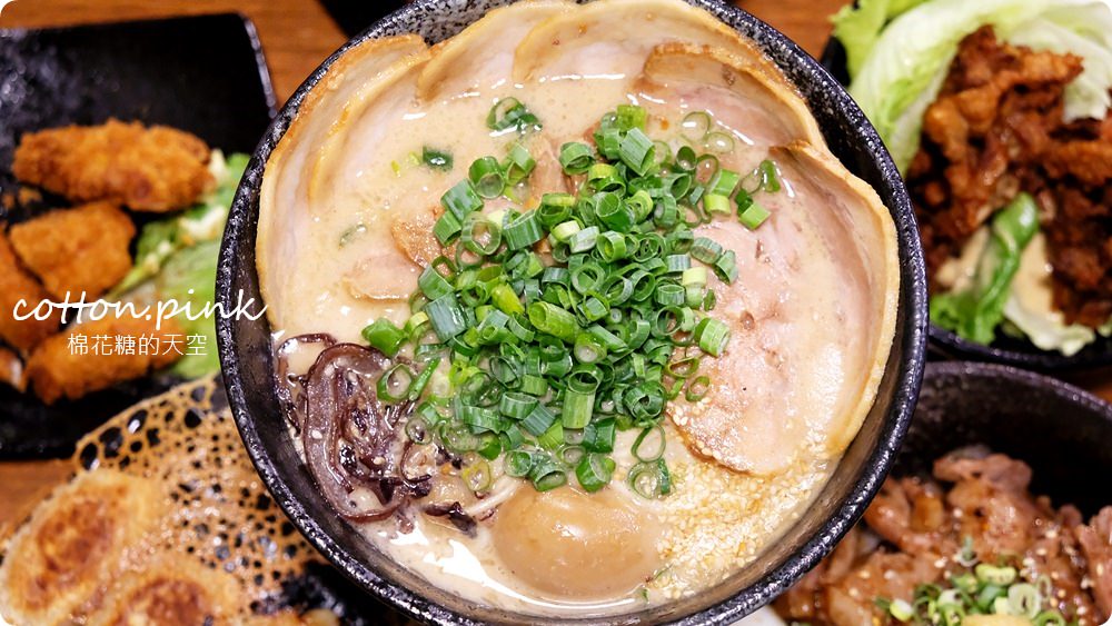 台中拉麵也吹老宅文青風，秀麵尊豚骨拉麵尬冰花煎餃大絕配