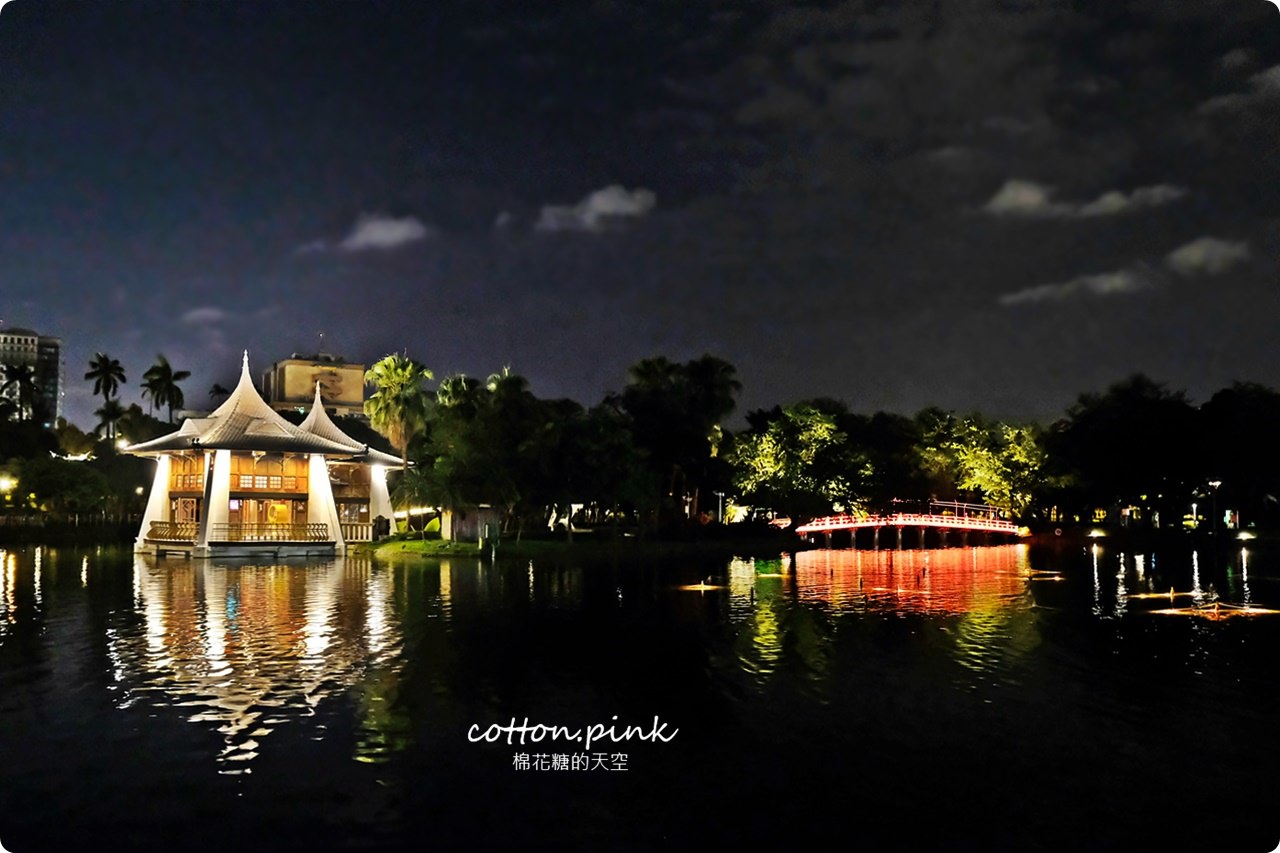 台中公園七夕換新裝，浪漫燈光秀今天點燈