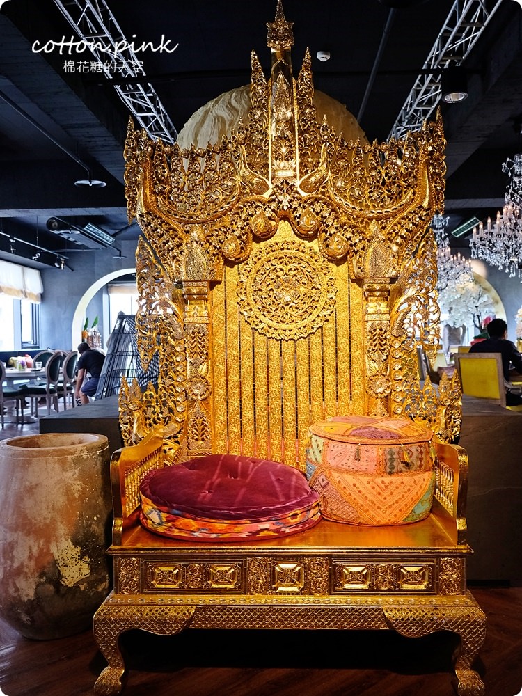 台中最潮泰式餐廳開二店-WOO市政店就在超夯鳶屋書店樓上