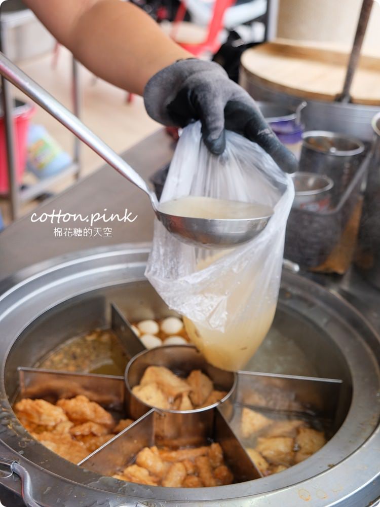 台中小吃推薦|麻辣大腸麵線搭配台北甜不辣，內用還有兒童遊戲區