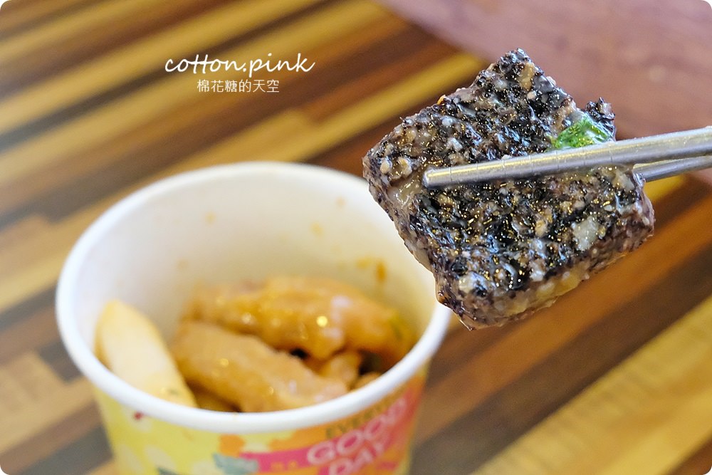 台中小吃推薦|麻辣大腸麵線搭配台北甜不辣，內用還有兒童遊戲區