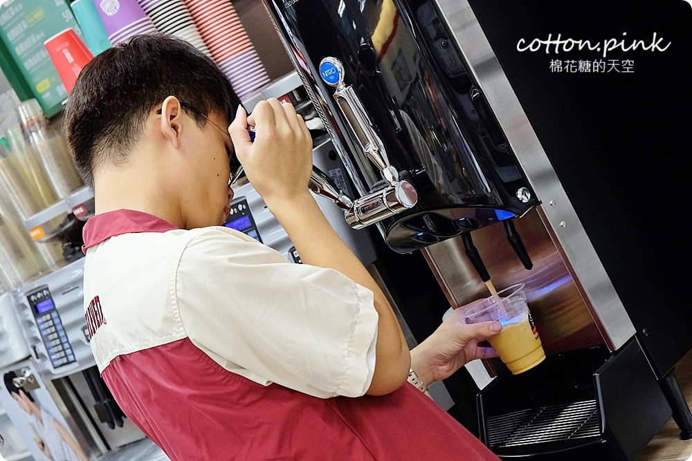 氮氣咖啡平價版台中也買得到啦！綿密泡沫冷萃咖啡小七開賣