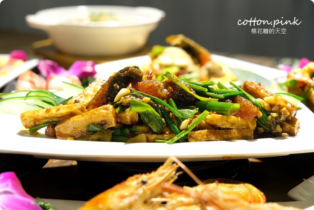 台中雙層貨櫃居酒屋暗藏道地川菜！食八津最新四川料理超過癮～近東海大學