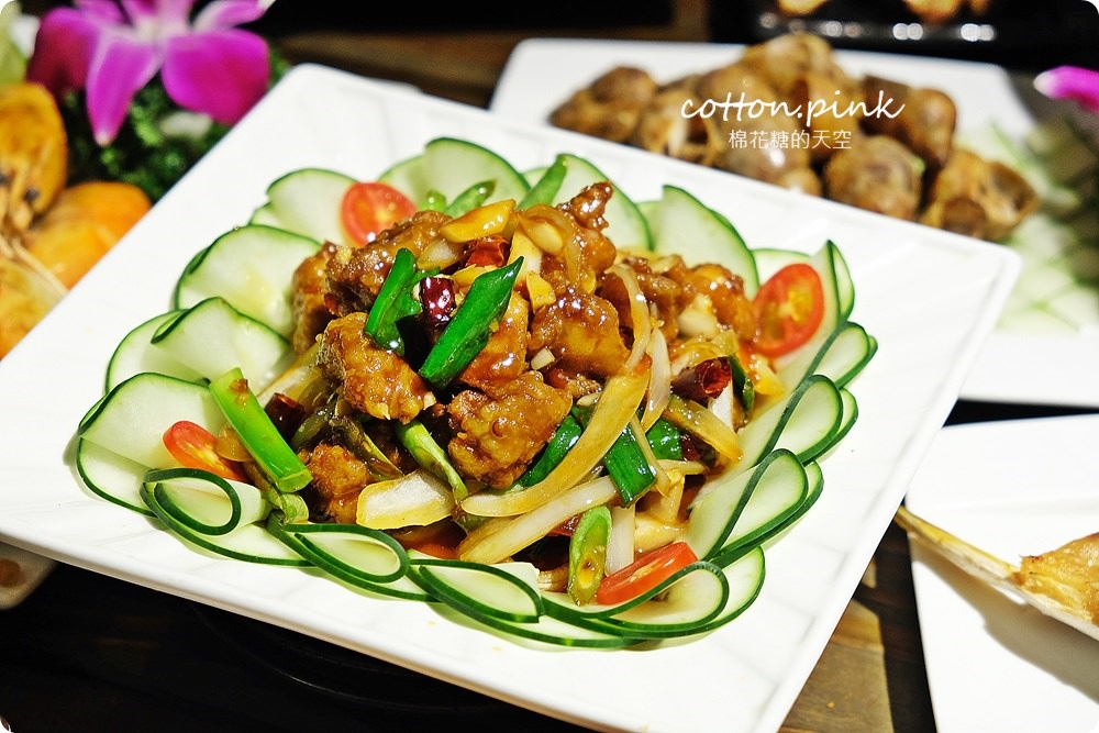 台中雙層貨櫃居酒屋暗藏道地川菜！食八津最新四川料理超過癮～近東海大學