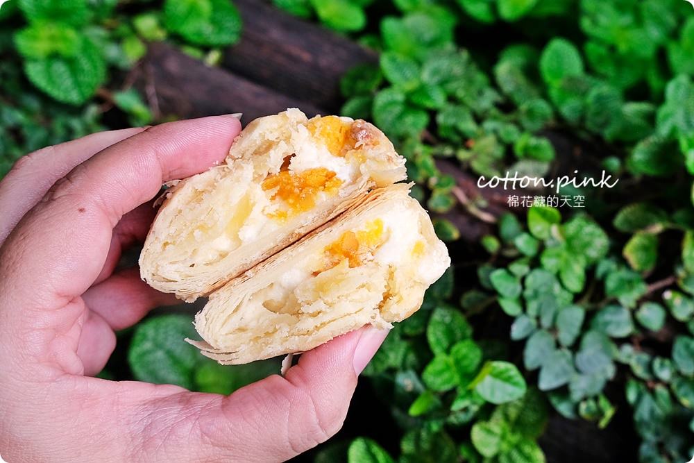 台中蛋黃酥推薦|老牌馥漫麵包也有新滋味，大推牛軋糖蛋黃酥