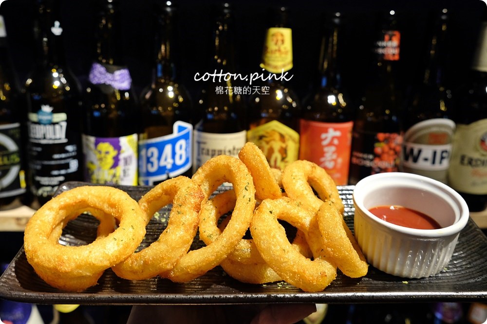 台中餐酒館推薦|大推薩克森餐酒館手工披薩外加超霸氣豪華龍蝦燉飯