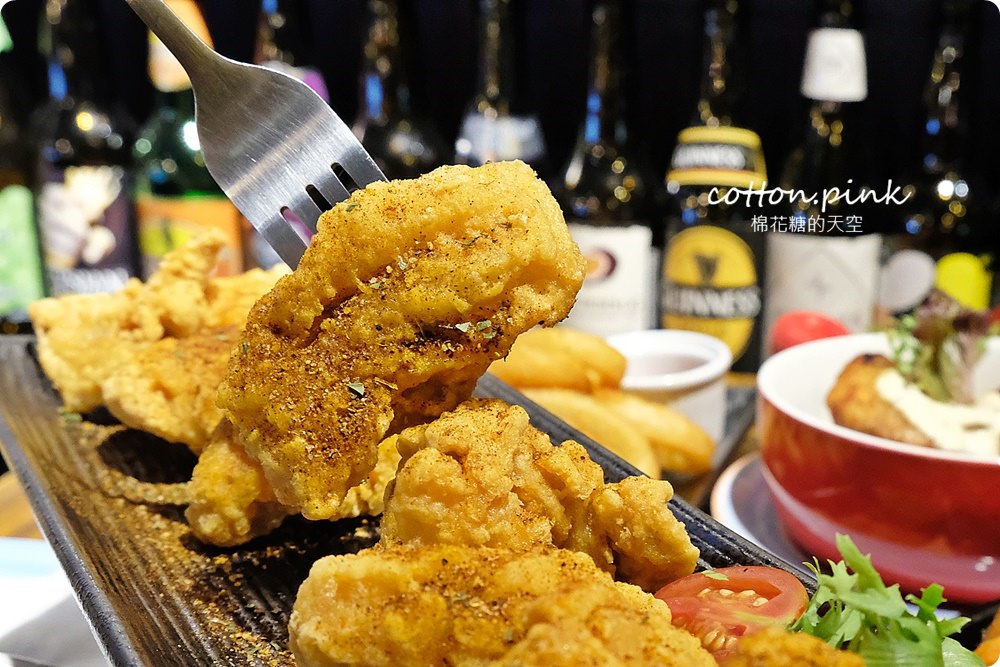 台中餐酒館推薦|大推薩克森餐酒館手工披薩外加超霸氣豪華龍蝦燉飯