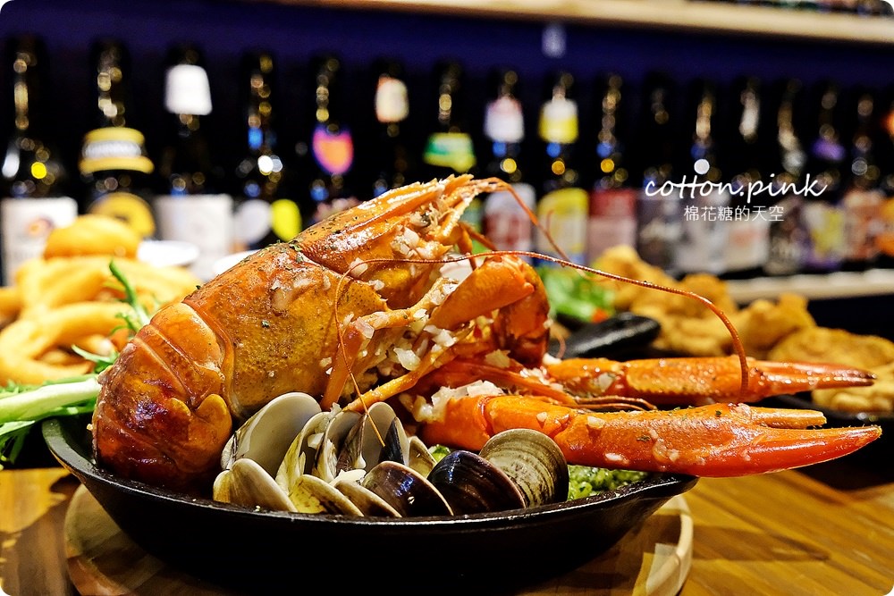 台中餐酒館推薦|大推薩克森餐酒館手工披薩外加超霸氣豪華龍蝦燉飯