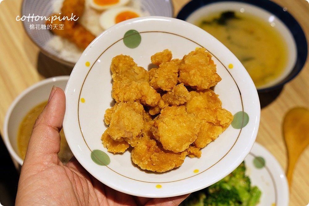 黎明路福田屋咖哩大改造，香濃咖哩外加厚厚起司豬排~太過分啦!