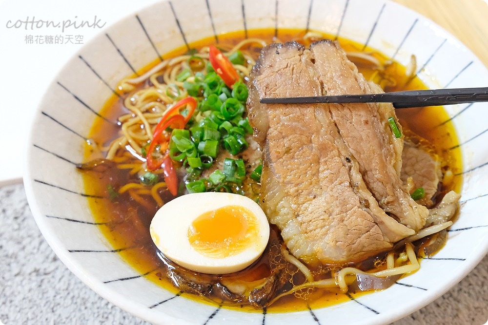 台中超特別牛肉麵！新撰組限量煙燻牛肉拉麵肉大塊