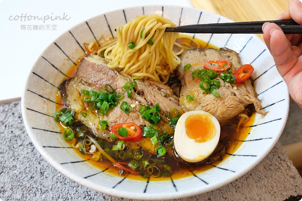台中超特別牛肉麵！新撰組限量煙燻牛肉拉麵肉大塊