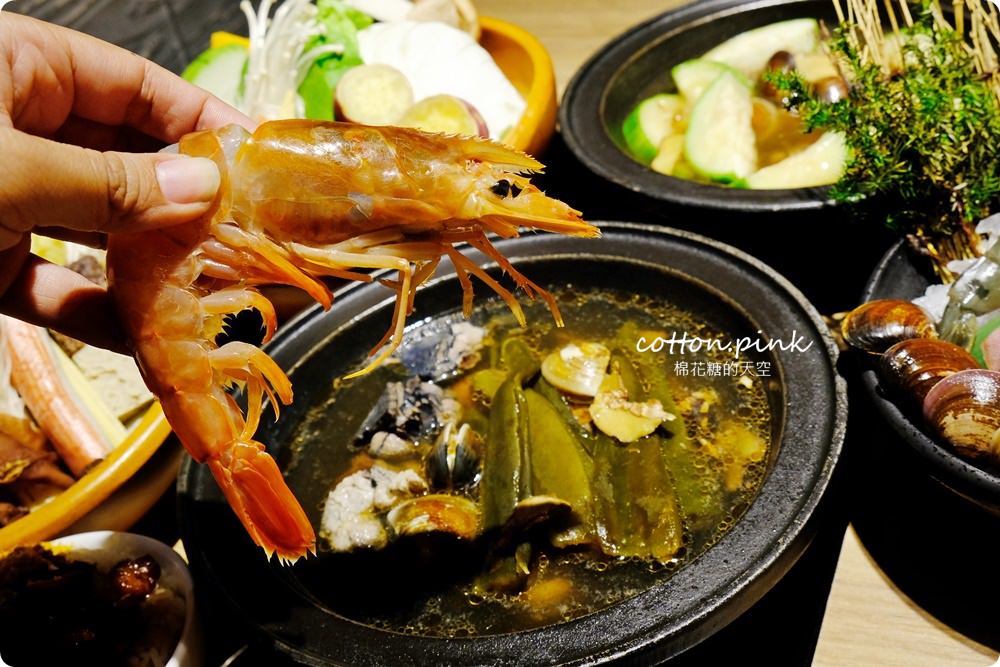 台中火鍋-萬客什鍋來台中必吃!大推剝皮辣椒雞!全分店資訊、菜單資訊、訂位須知在文末