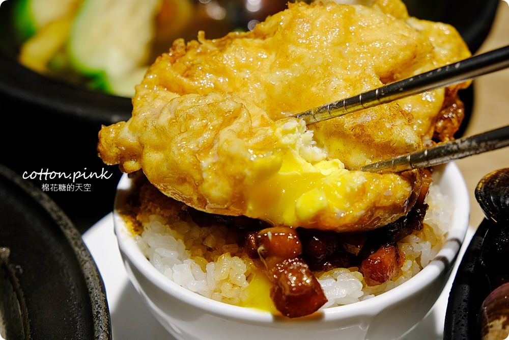 台中火鍋-萬客什鍋來台中必吃!大推剝皮辣椒雞!全分店資訊、菜單資訊、訂位須知在文末