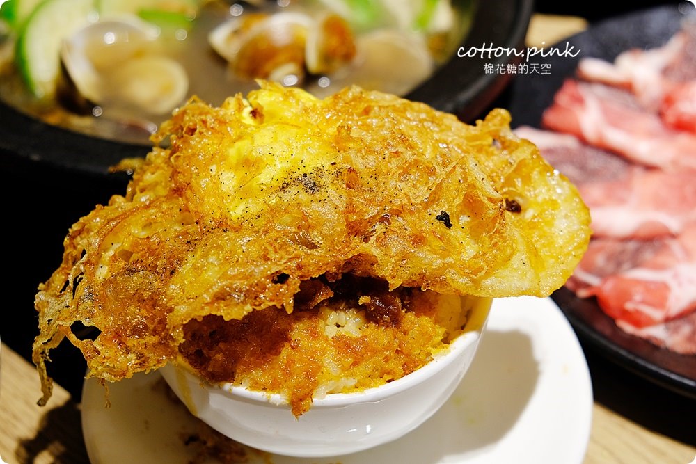 台中火鍋-萬客什鍋來台中必吃!大推剝皮辣椒雞!全分店資訊、菜單資訊、訂位須知在文末