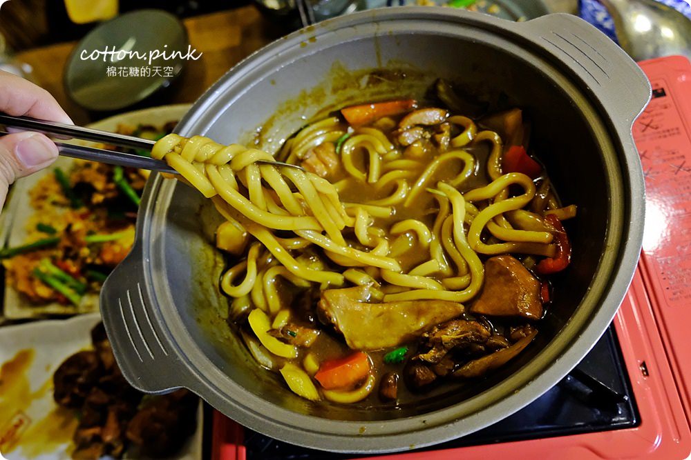 草悟道宵夜推薦|花雕雞鍋一鍋三吃超划算，武將日式食堂落葉拿來炒雞翅？