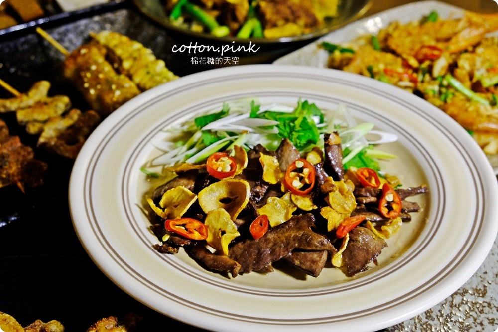 草悟道宵夜推薦|花雕雞鍋一鍋三吃超划算，武將日式食堂落葉拿來炒雞翅？