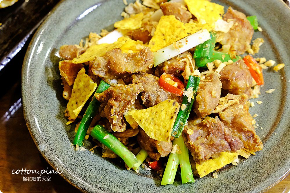 草悟道宵夜推薦|花雕雞鍋一鍋三吃超划算，武將日式食堂落葉拿來炒雞翅？