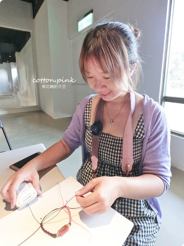台中親子旅遊新據點-大里纖維博物館，週末不定期手作課程藺草、手環、羊毛氈、植物染通通有