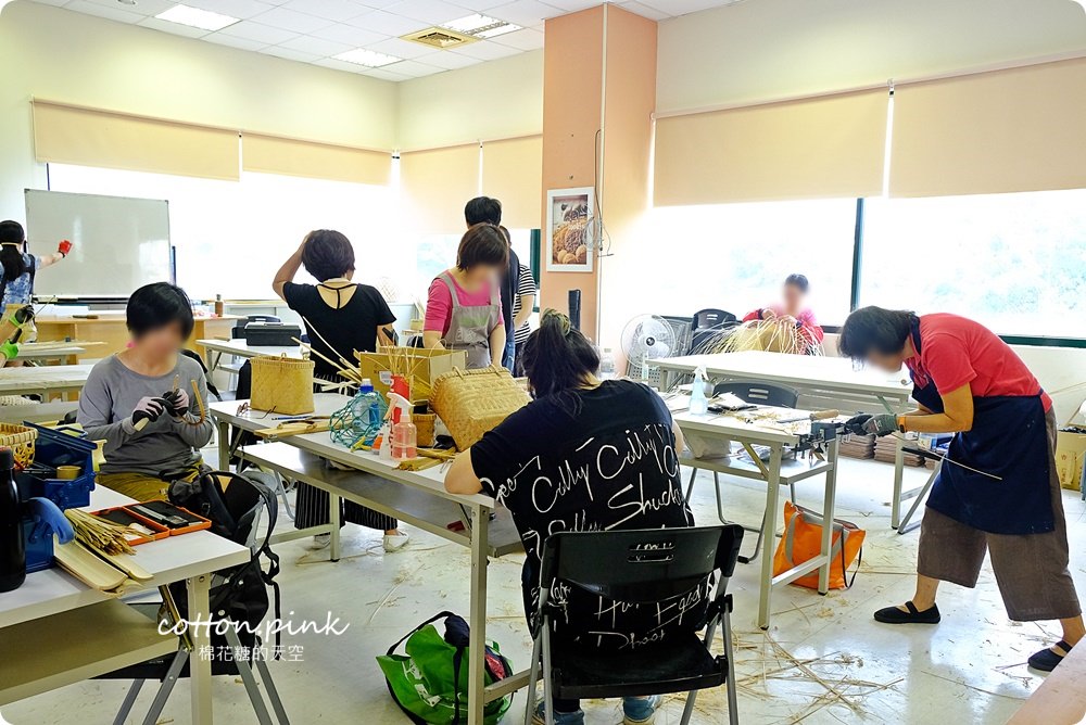 台中親子旅遊新據點-大里纖維博物館，週末不定期手作課程藺草、手環、羊毛氈、植物染通通有
