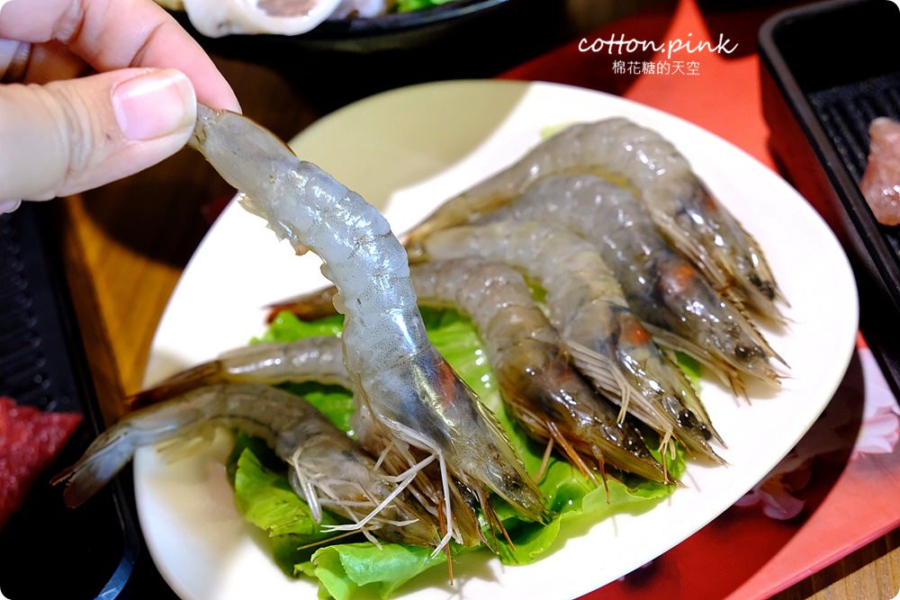台中燒烤吃到飽推薦|豐原香香燒肉工坊高品質食材讓人驚艷！冬季升級火鍋也能吃到飽～
