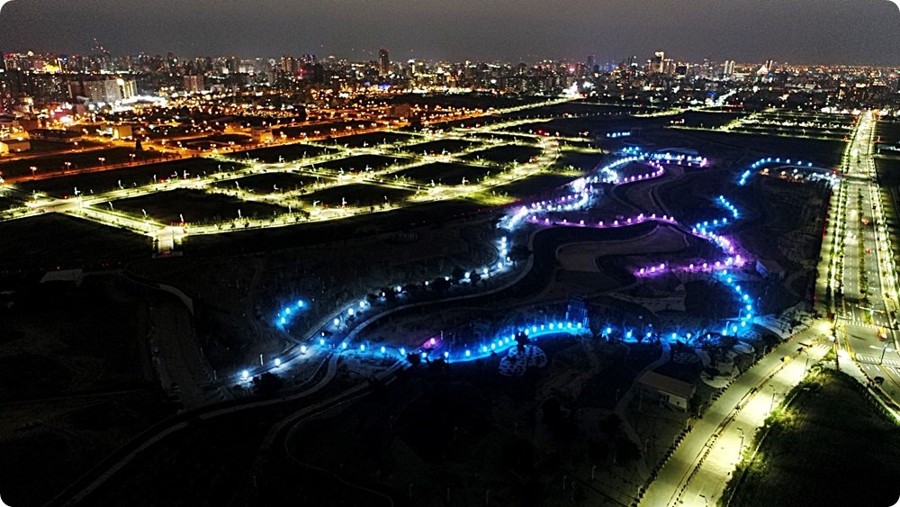 台中新地標-水湳智慧城中央公園搶先開放，綠美圖、電影中心、水湳會展中心、智慧營運中心令人期待