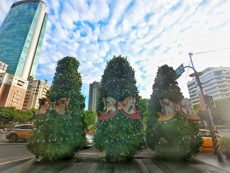 法米甜點在草悟道開新店啦！誠品勤美分店超粉超好拍～快來打卡吃甜甜