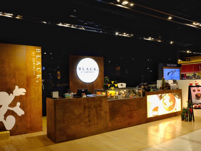 法米甜點在草悟道開新店啦！誠品勤美分店超粉超好拍～快來打卡吃甜甜