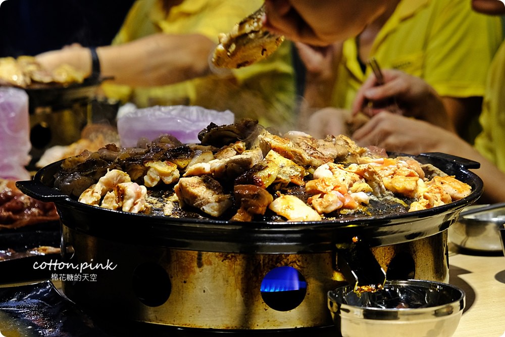 台中沙鹿韓式烤肉吃到飽！肉鮮生超狂肉山把我的胃淹沒啦～