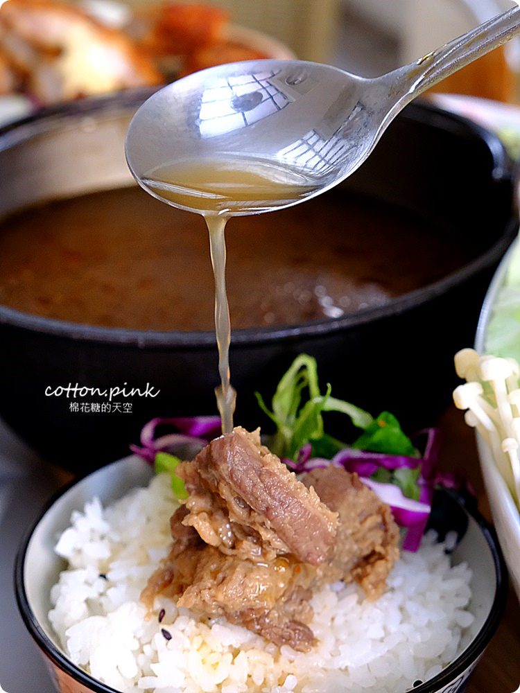 台中圖書館旁美食餐廳推薦|創意廚房不只早午餐～火鍋、中式定食都好吃！還有沙坑兒童區