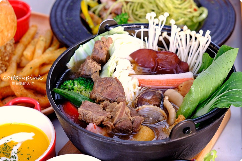 台中圖書館旁美食餐廳推薦|創意廚房不只早午餐～火鍋、中式定食都好吃！還有沙坑兒童區