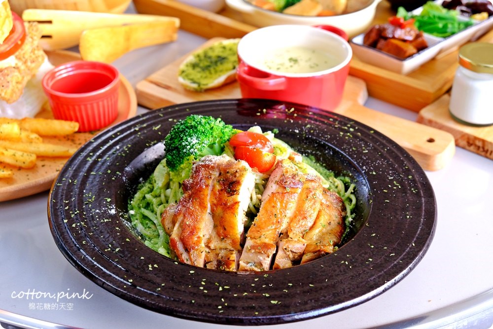 台中圖書館旁美食餐廳推薦|創意廚房不只早午餐～火鍋、中式定食都好吃！還有沙坑兒童區