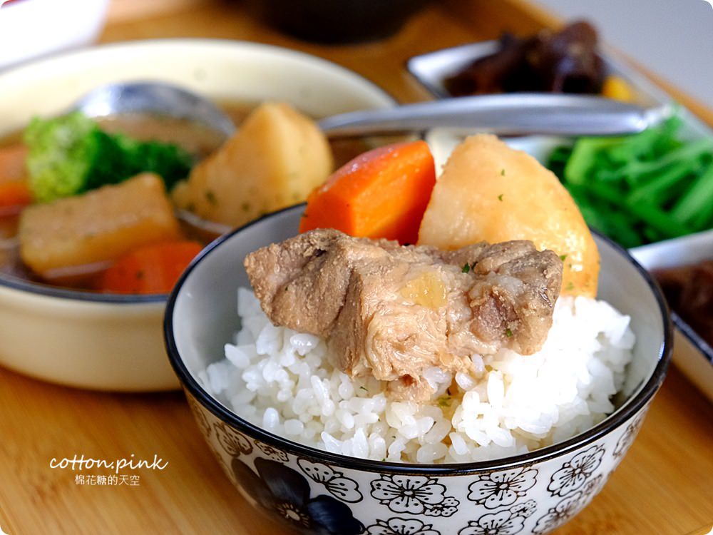 台中圖書館旁美食餐廳推薦|創意廚房不只早午餐～火鍋、中式定食都好吃！還有沙坑兒童區