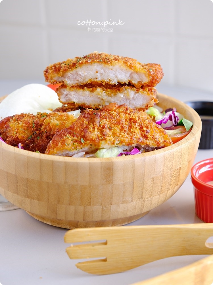 台中圖書館旁美食餐廳推薦|創意廚房不只早午餐～火鍋、中式定食都好吃！還有沙坑兒童區
