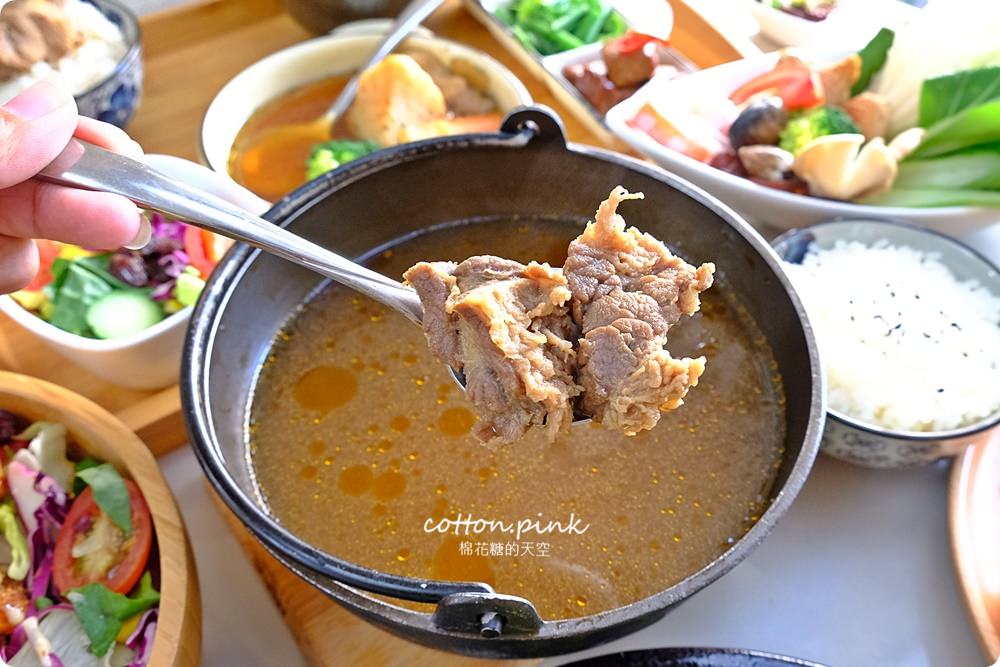 台中圖書館旁美食餐廳推薦|創意廚房不只早午餐～火鍋、中式定食都好吃！還有沙坑兒童區