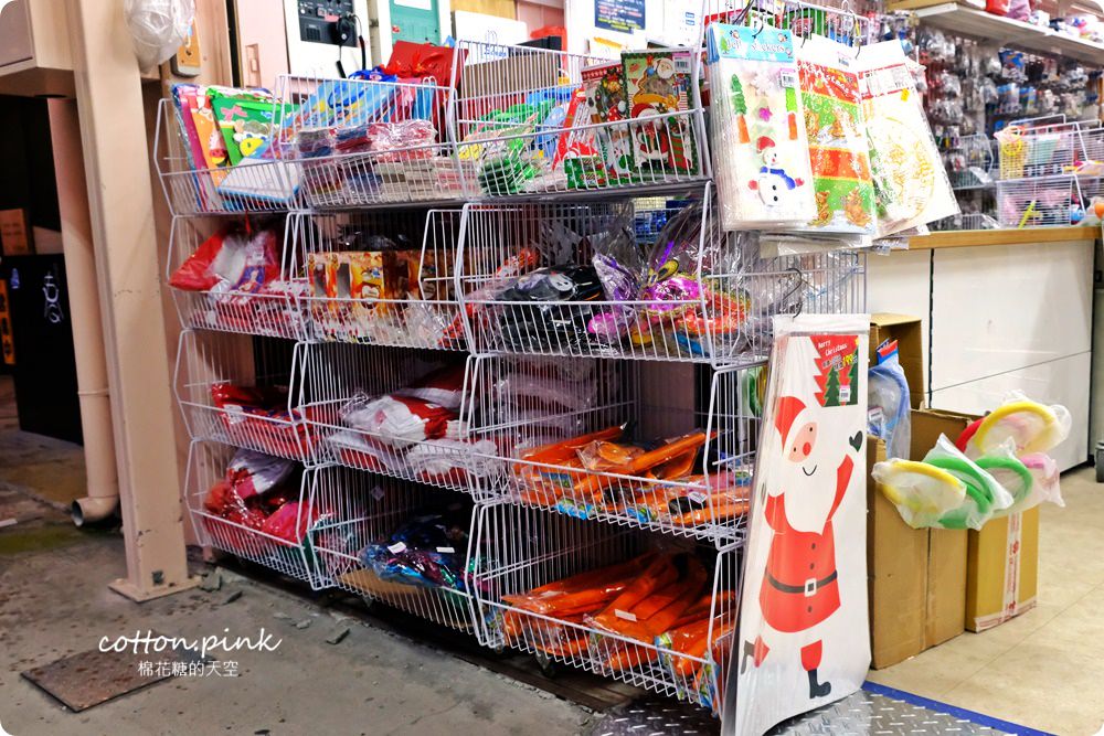 台中最狂玩具批發|亞細亞玩具批發家族～不只小朋友會瘋狂，姐也撩落去了