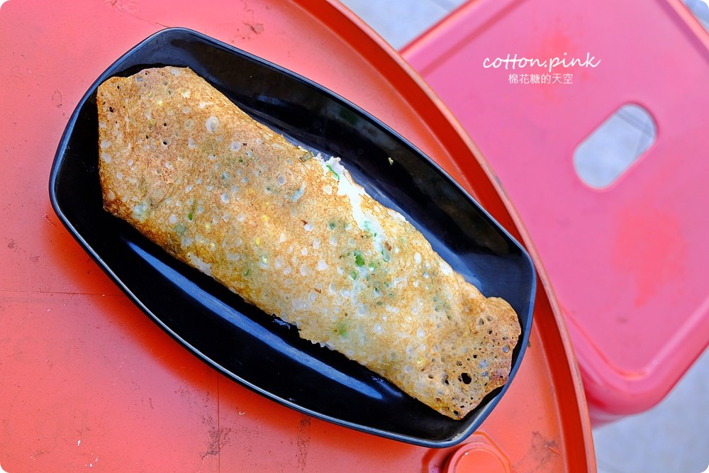 草悟道旁模範街商圈台中美食新亮點-米米煎讓傳統小吃國際化，餅皮細嫩口感像少女肌膚啊～