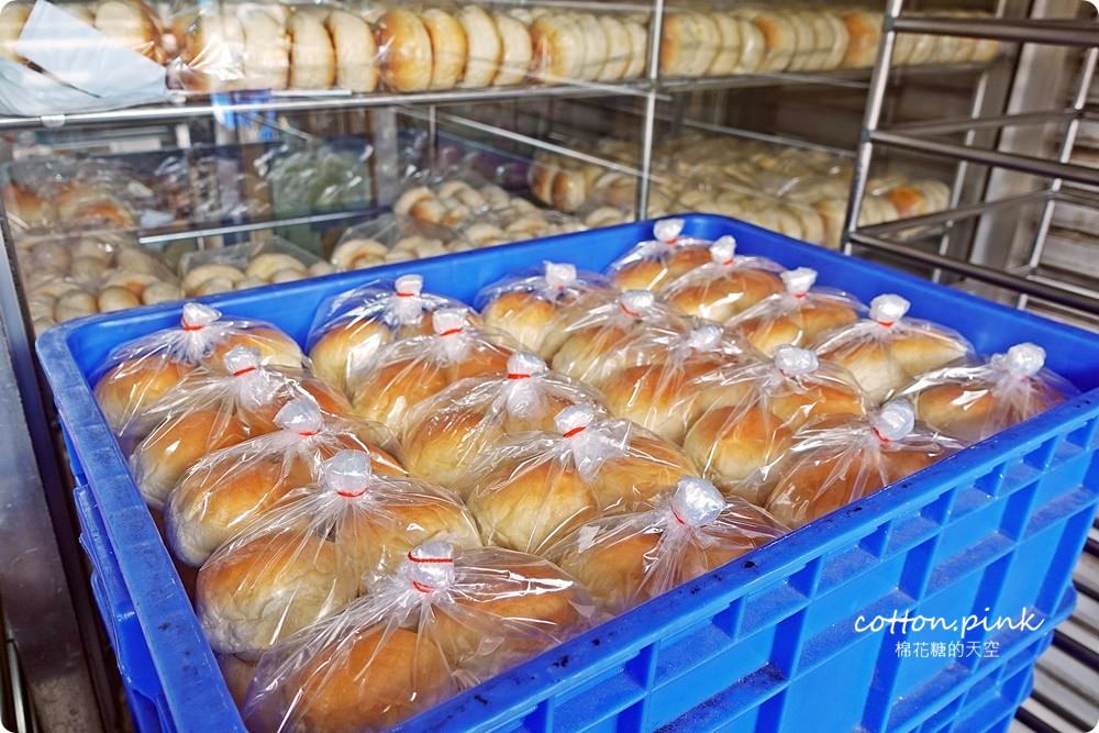 牛排小餐包這裡買！超夯福星食品行小圓餐包就在台中南區