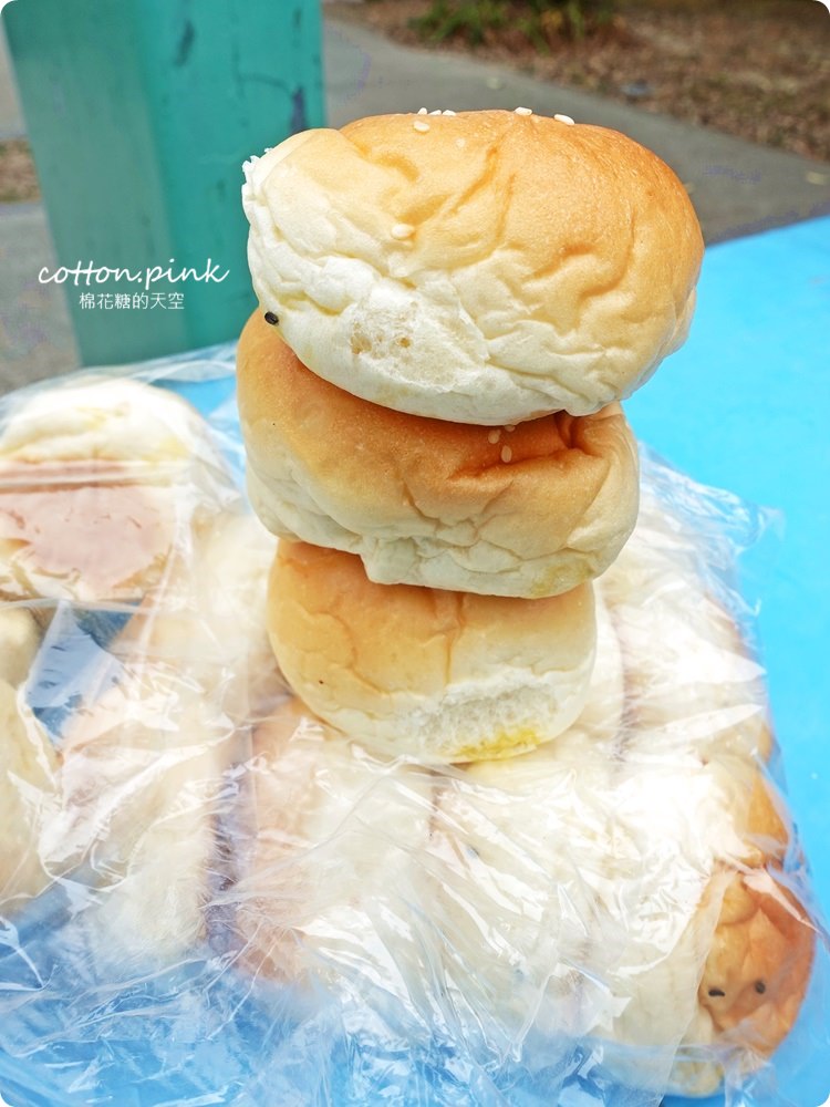 牛排小餐包這裡買！超夯福星食品行小圓餐包就在台中南區