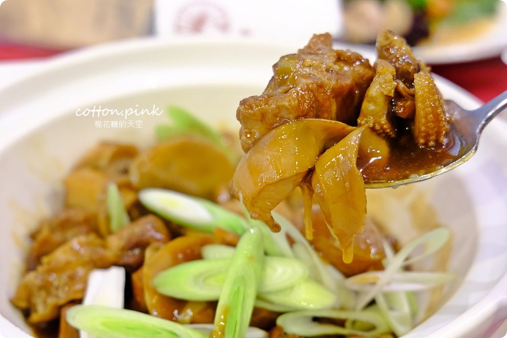 台北名店-點水樓火烔雞湯變泡麵-豪華小廚師慢食麵新口味！第一名的七彩小籠湯包年菜首選