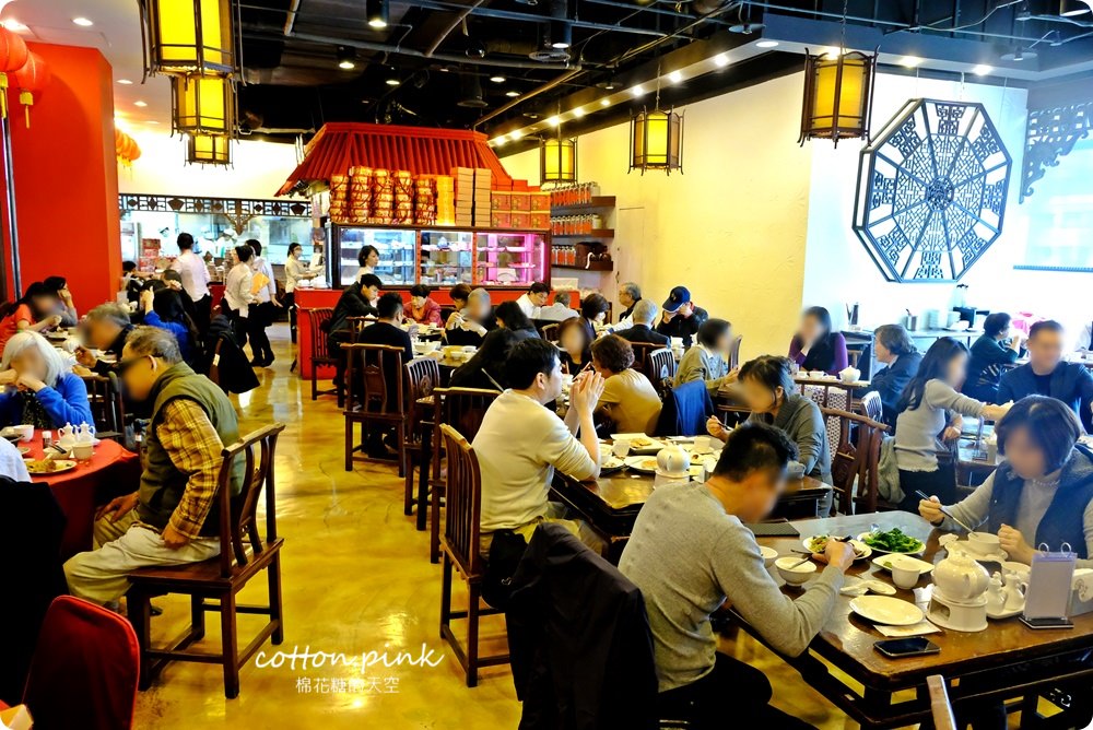 台北名店-點水樓火烔雞湯變泡麵-豪華小廚師慢食麵新口味！第一名的七彩小籠湯包年菜首選