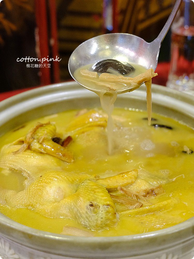 台北名店-點水樓火烔雞湯變泡麵-豪華小廚師慢食麵新口味！第一名的七彩小籠湯包年菜首選