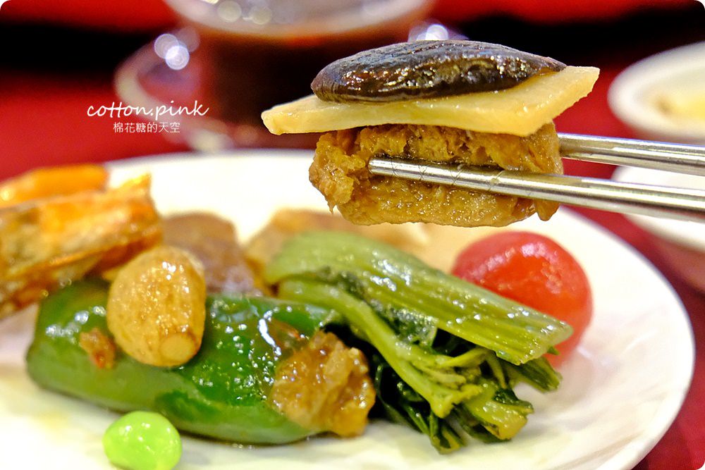 台北名店-點水樓火烔雞湯變泡麵-豪華小廚師慢食麵新口味！第一名的七彩小籠湯包年菜首選
