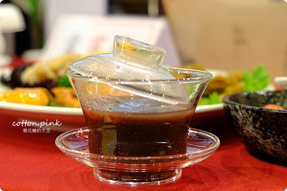 台北名店-點水樓火烔雞湯變泡麵-豪華小廚師慢食麵新口味！第一名的七彩小籠湯包年菜首選