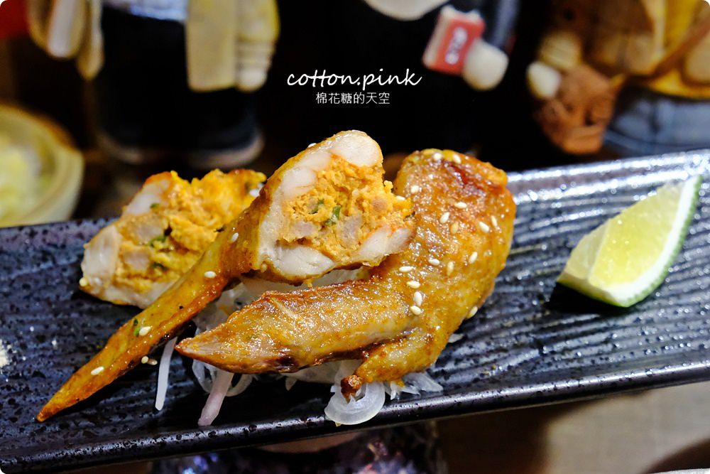 逢甲夜市隱藏版居酒屋-炭燒烤不只串燒好吃，牛排丼肉多到看不到飯了啦！