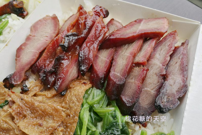 沙鹿排隊燒臘便當-來來鴨庄油亮鴨腿超誘人、焦糖叉燒讓人驚艷耶！