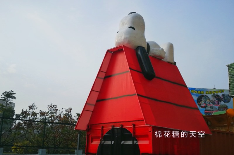 超大史努比木屋出現台中巷弄！IG瘋狂打卡中！
