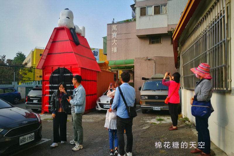 超大史努比木屋出現台中巷弄！IG瘋狂打卡中！