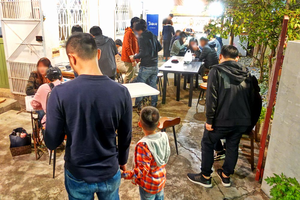 草悟道旁台中新商圈-模範街美食總整理，集傳統小吃與文青網美店於一身/鑫大略